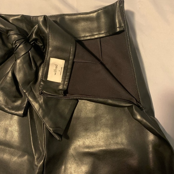 Wilfred Leather Bow Tie Wrap Skirt - Picture 3 of 5